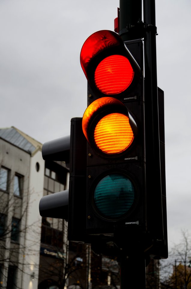 Traffic light red and yellow Drammen (2)