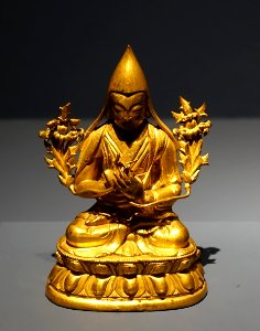 Tsongkhapa, Tibet in Tibeto-Chinese style, 19th century AD, firegilt bronze - Linden-Museum - Stuttgart, Germany - DSC03701 photo