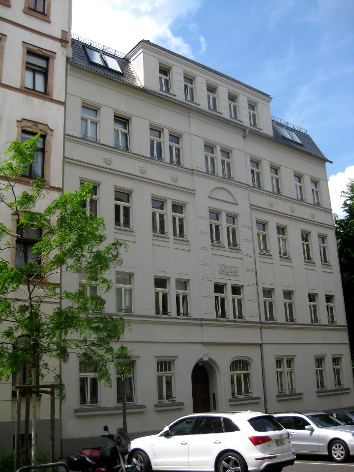 Tschaikowskistraße 51