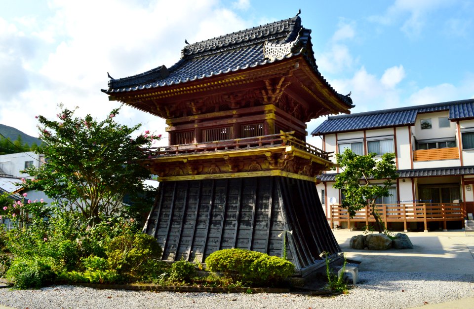 Tsushima Kokubunji, shourou
