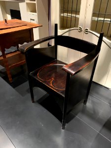 Tub armchair designed by Charles Rennie Mackintosh, photo 2 photo