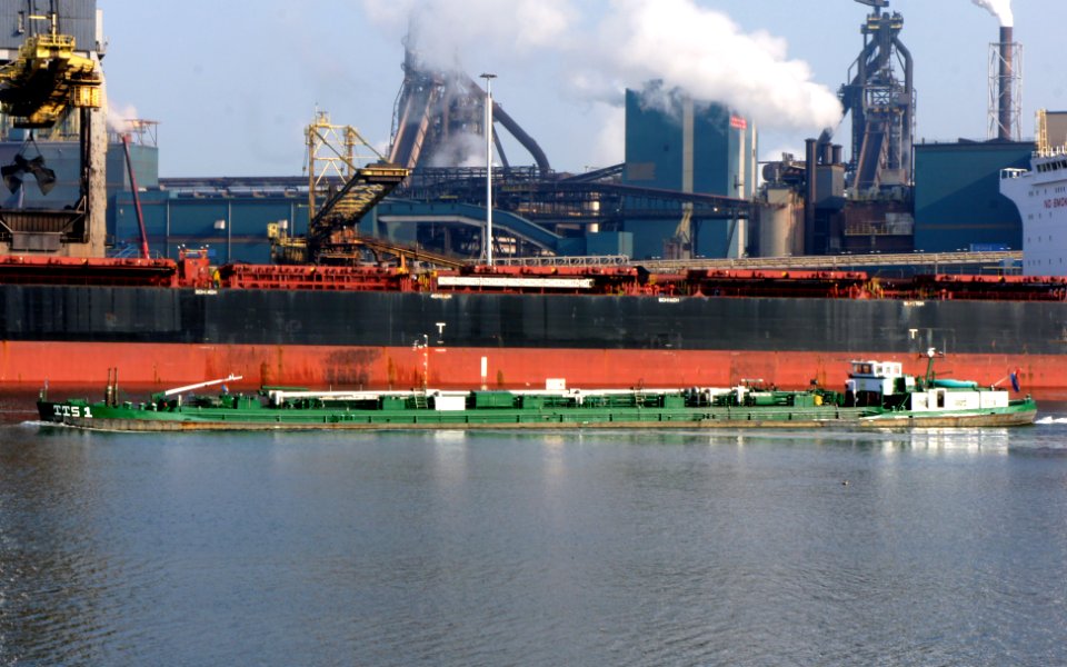 TTS1, ENI 02315892 at IJmuiden, Port of Amsterdam, pic2
