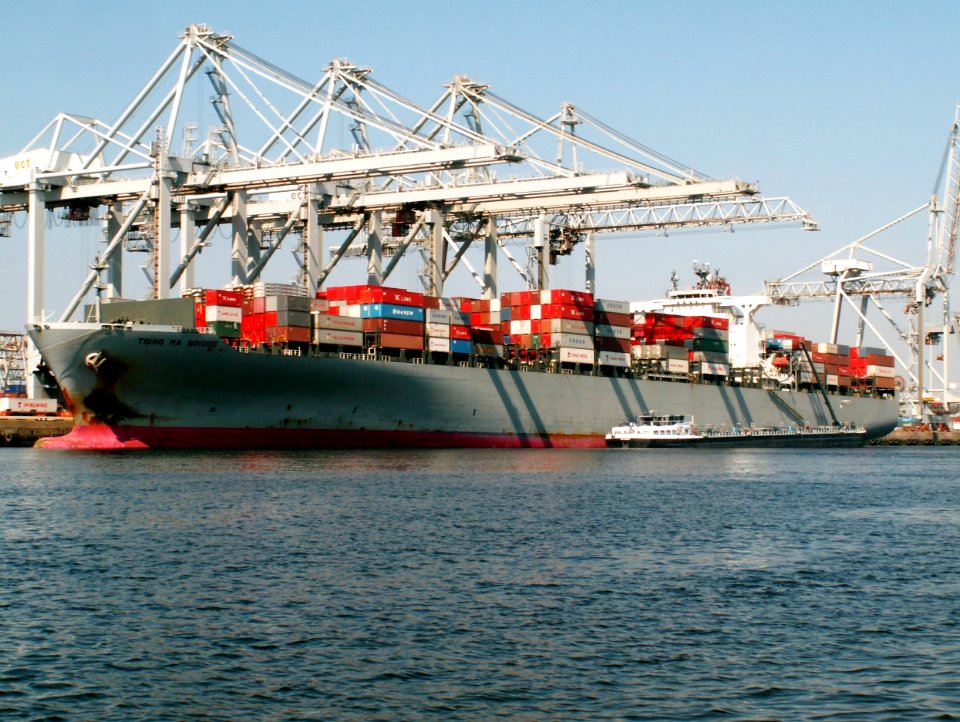 Tsing Ma Bridge p3, at the Amazone harbour, Port of Rotterdam, Holland 18-Jul-2006