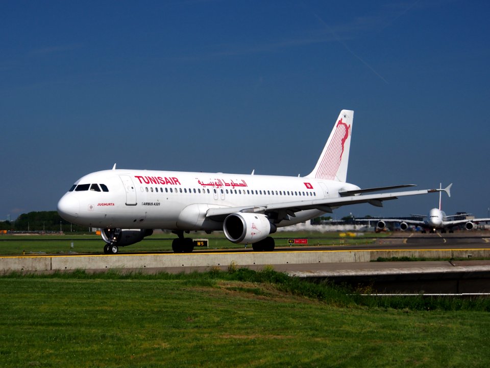 TS-IMI Tunisair Airbus A320-211 - cn 511 at Schiphol (AMS - EHAM), The Netherlands, 16may2014, pic-1