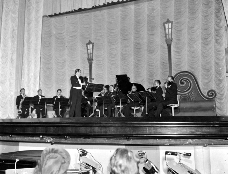 Tsjechisch orkest, Bestanddeelnr 901-8555