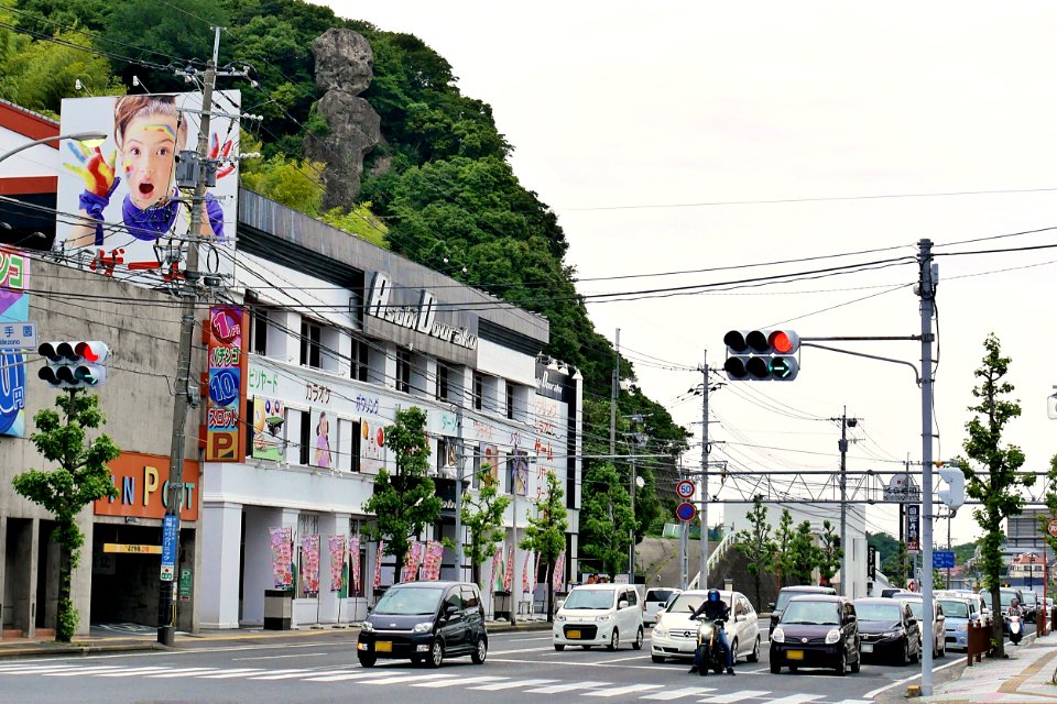 Tsugiishi bouzu from Itezono intersection