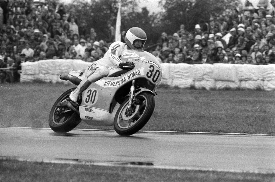 TT Assen winnaar 500cc Wil Hartog in actie, Bestanddeelnr 929-2418