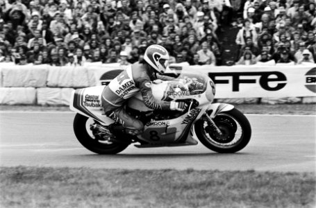 TT Assen Jack Middelburg (winnaar 500cc) in aktie, Bestanddeelnr 930-9036