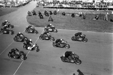 TT Assen. Massale start, Bestanddeelnr 921-4819