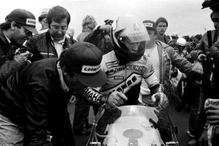 TT Assen Kenny Roberts, Bestanddeelnr 930-9048