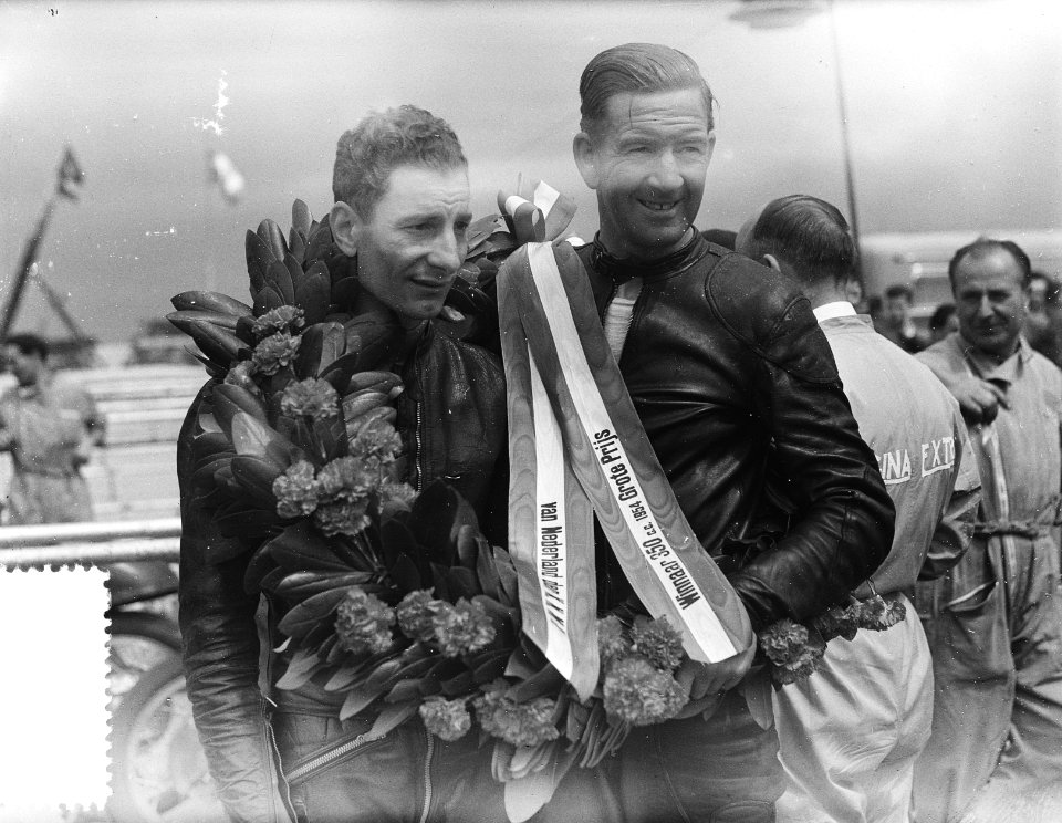 TT races Assen , Andersen en Lorenzette 350cc (op Guzzi), Bestanddeelnr 906-5871