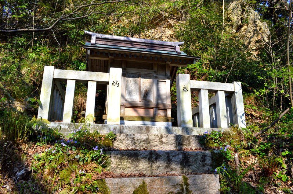 Tsumado-jinja (Iyahiko-jinja)