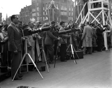 Troonsafstand koningin Wilhelmina Fotografen uit binnen- en buitenland in afwac, Bestanddeelnr 900-0147