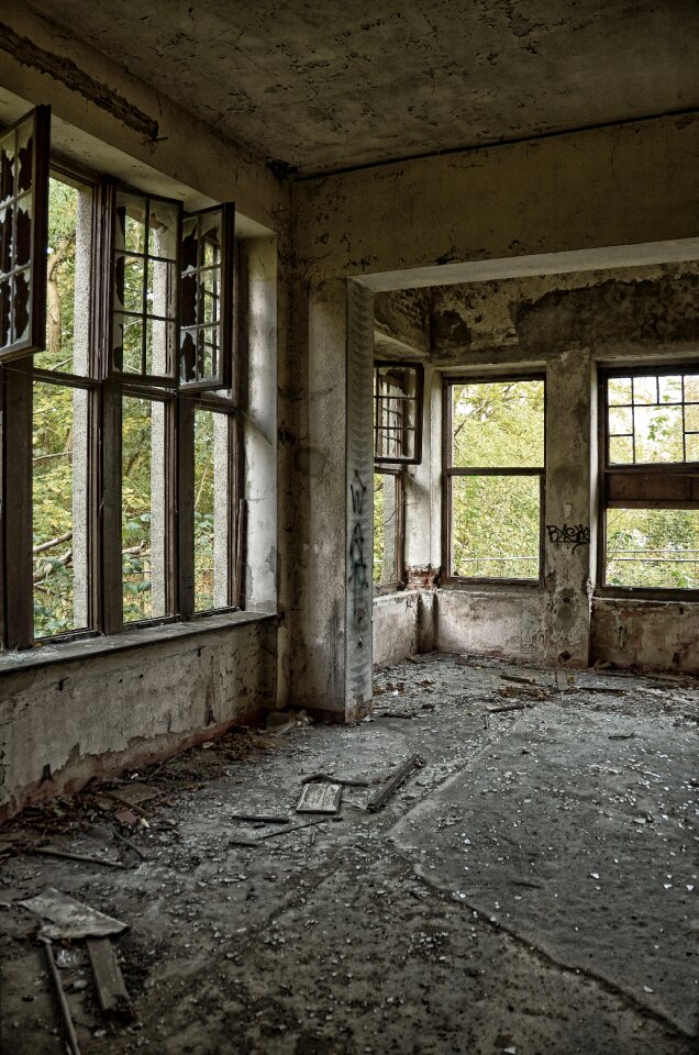 Decay house old