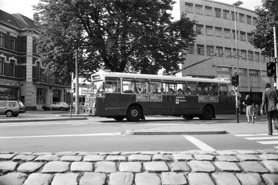 Trolly-bus in Arnhem, Bestanddeelnr 932-2747