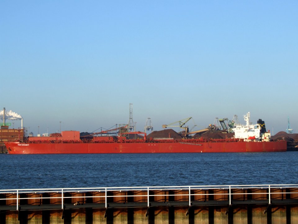 Trust Integrity - IMO 9002233 - Callsign MGLJ6 - 02feb08 p5, Mississippi harbour, Port of Rotterdam, Holland photo-1