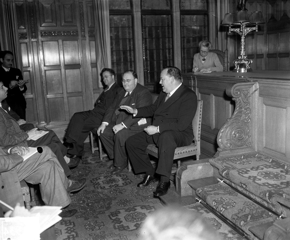 Trygve Lie, secretaris-generaal van de Verenigde Naties in het Vredespaleis te D, Bestanddeelnr 903-9534