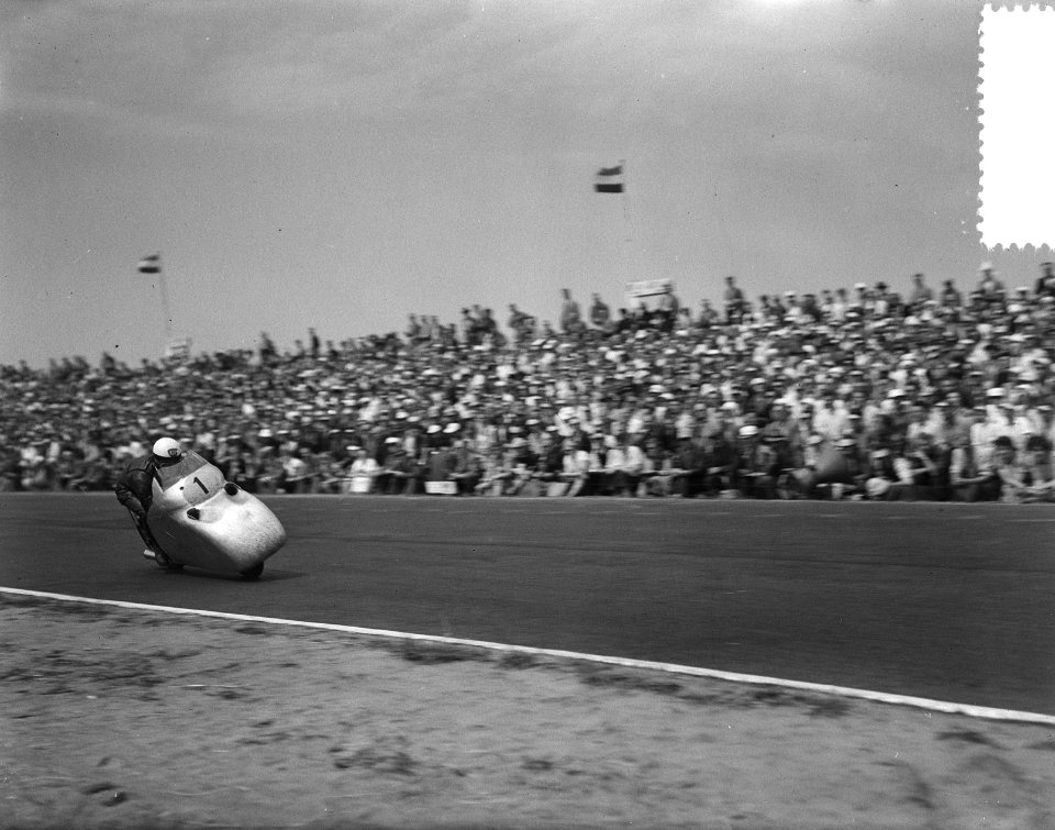 TT races Assen , Werner Haas (winnaar 250cc NSU), Bestanddeelnr 906-5866
