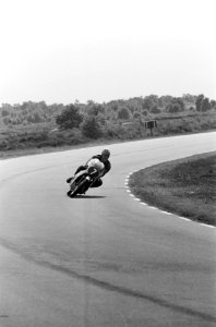 TT te Assen, training. 250cc. Mike Hailwood (nr. 7), Bestanddeelnr 919-2789