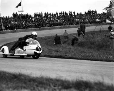 TT te Assen De zijspan klasse Nummer 1 Deubel met Hoerner (Duitsland), Bestanddeelnr 915-3154