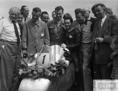 TT races Assen , Werner Haas (NSU) wint 250cc, Bestanddeelnr 906-5860