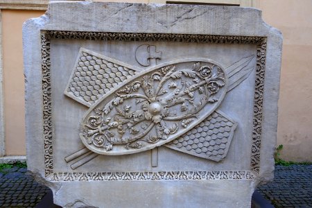 Trophy of arms, relief from the Temple of Hadrian, 2 of 3, 145 AD, marble - Musei Capitolini - Rome, Italy - DSC06226