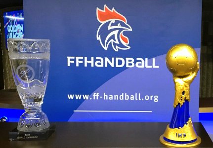 Trophées de champion du monde équipes de France hommes et femmes-2018-01-06