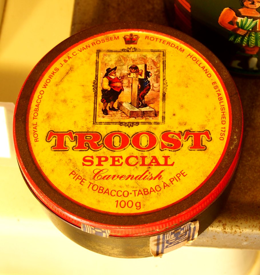 Troost tabak blik van J&AC van Rossum, Rotterdam, foto 1