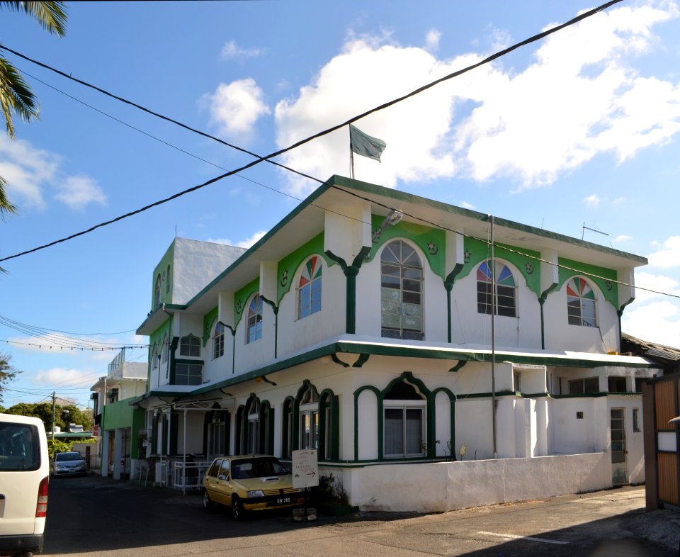 Trou d'Eau Douce, Roshan Jameer Musjid