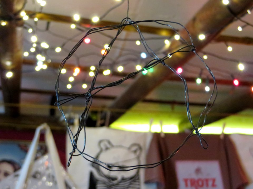 Trotz Allem Theke Draht-A