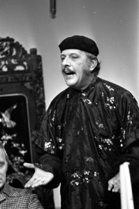 TROS-televisiequiz Dubbel en dwars , Joop Doderer in scene, Bestanddeelnr 925-1332