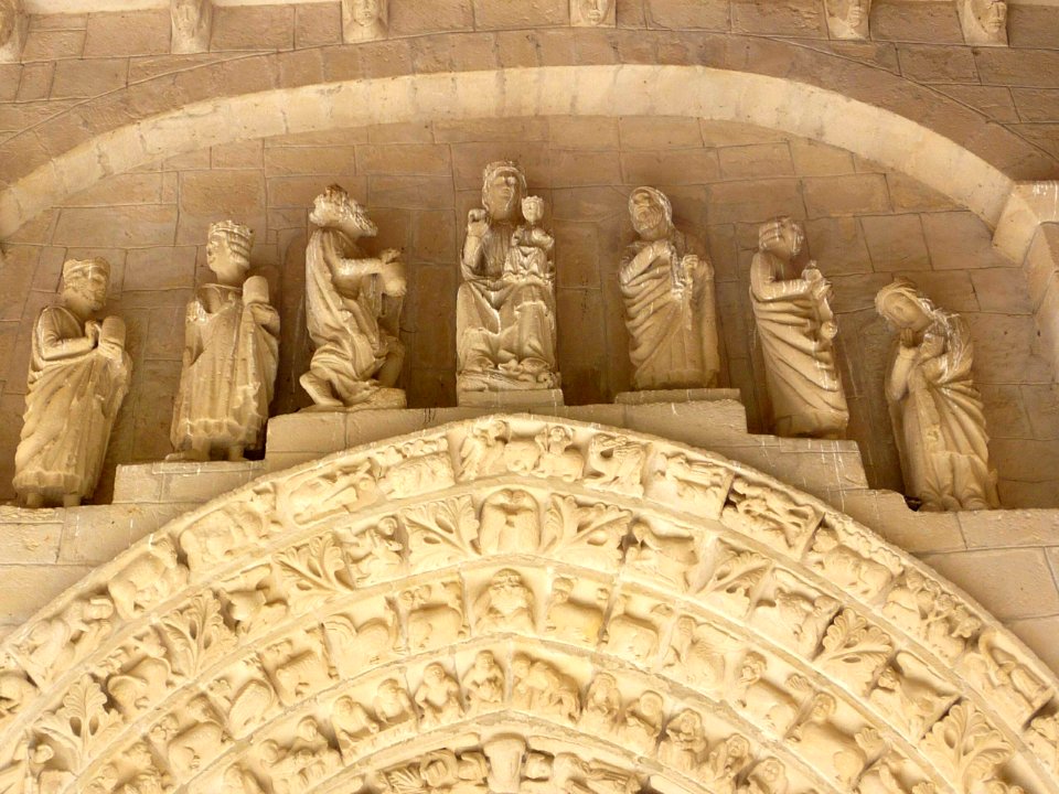 Tuesta - Iglesia de Nuestra Señora de la Asunción, pórtico 02
