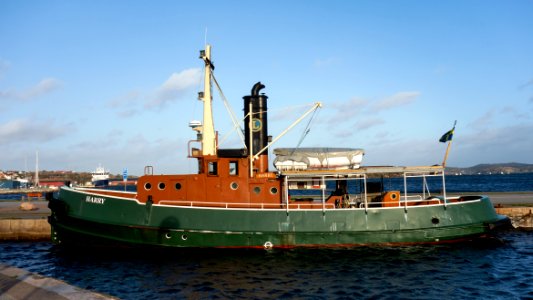 Tugboat Harry at home in Lysekil harbor 4