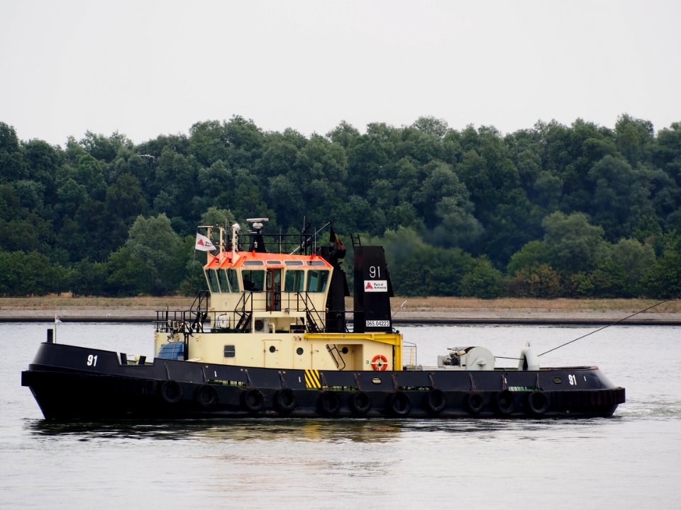 Tug 91 - ENI 06504223, Zandvlietsluis, Port of Antwerp pic1