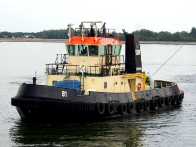 Tug 91 - ENI 06504223, Zandvlietsluis, Port of Antwerp pic4