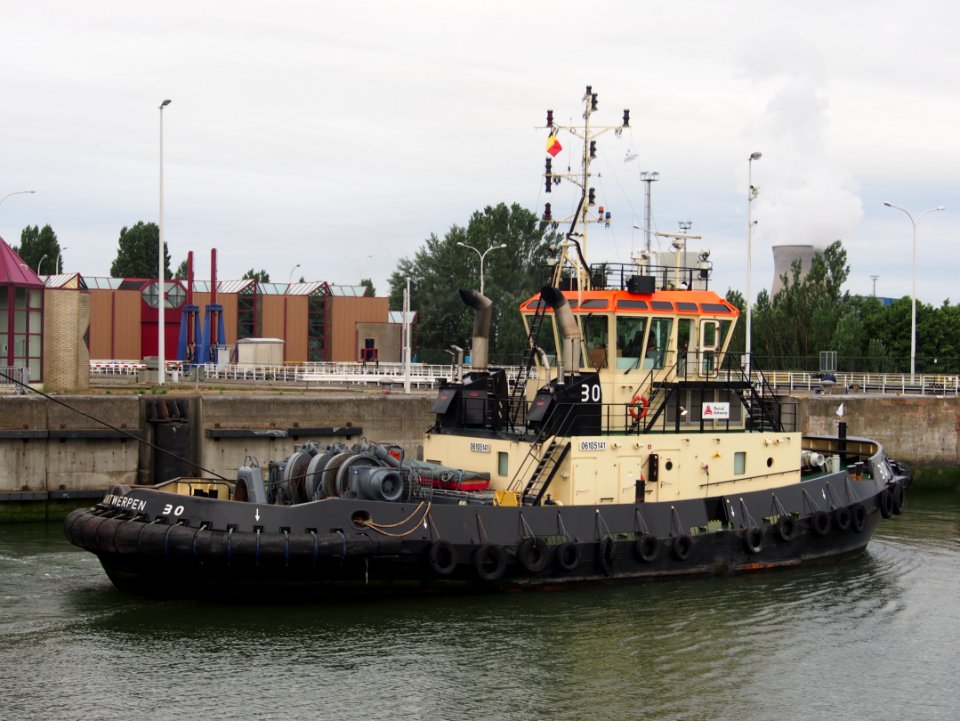 Tug 30 - ENI 06105141, Port of Antwerp pic4