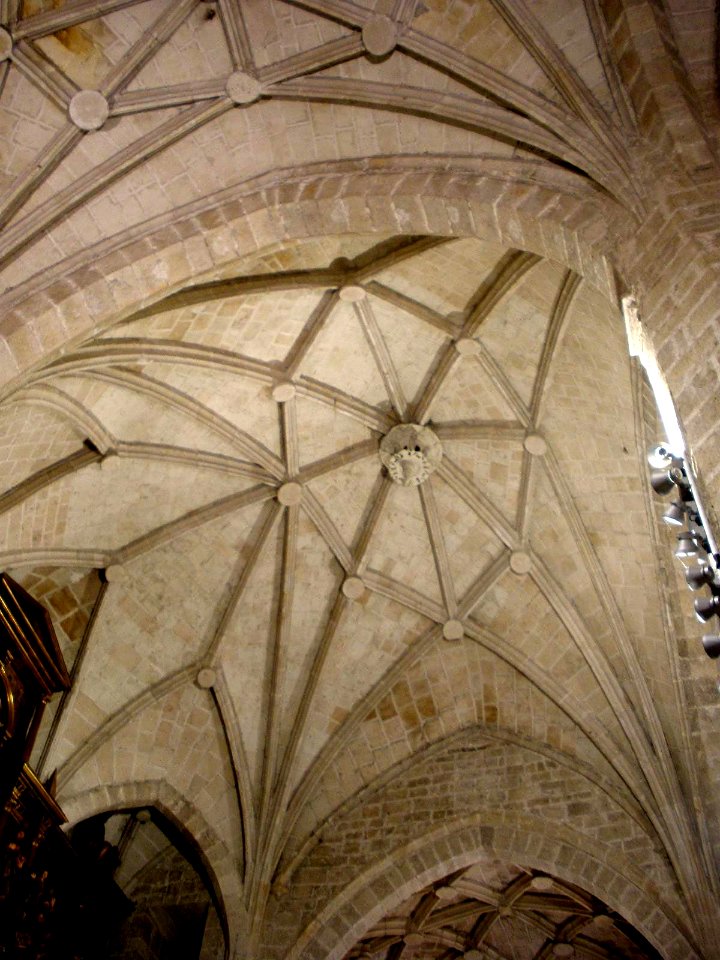 Tudela de Duero - Iglesia de Nuestra Señora de la Asuncion 12