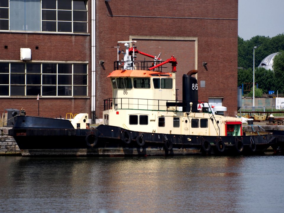 Tug 86 - ENI 0655360, Kattendijkdok, Port of Antwerp, pic1