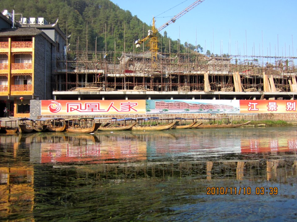 Tuo River in Fenghuang County, Hunan, China3