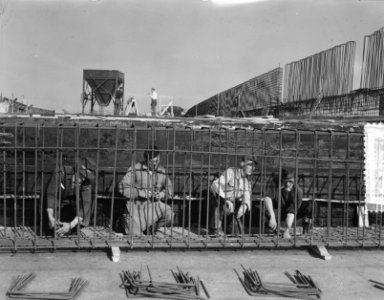 Tunnelbouw Velsen, betonvlechters, Bestanddeelnr 906-7763 photo