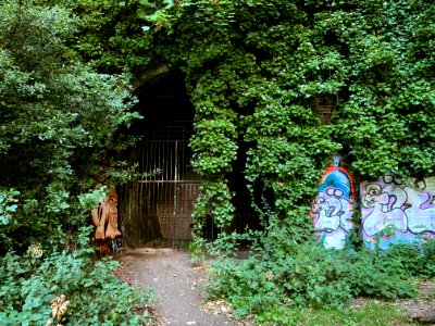 Tunnel portal in Parkland Walk South towards Highgate, August 2020 photo