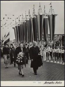 Tuinstad Slotermeer te Amsterdam officieel in gebruik gesteld door koningin Juli, Bestanddeelnr 014-1248