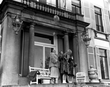 Tuinfeest Paleis Soestdijk t.g.v. Koninginnedag, Bestanddeelnr 903-3450