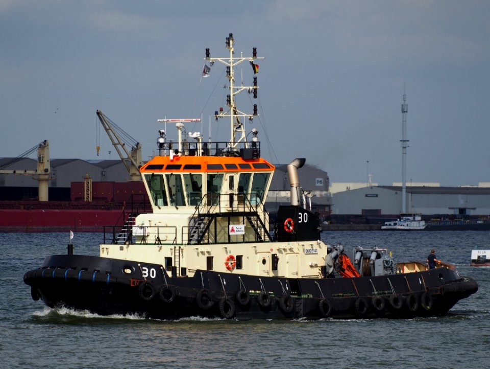 Tug 30 - ENI 06105141, Port of Antwerp pic12