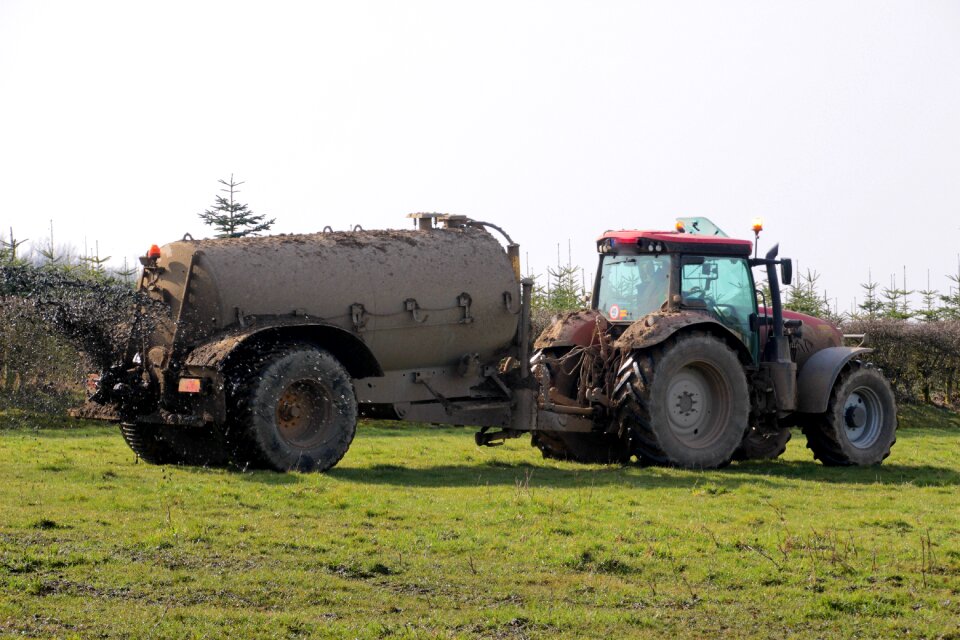 Tractor distribute natural fertilizer