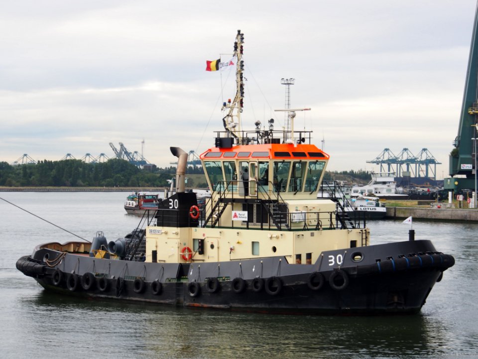 Tug 30 - ENI 06105141, Port of Antwerp pic2
