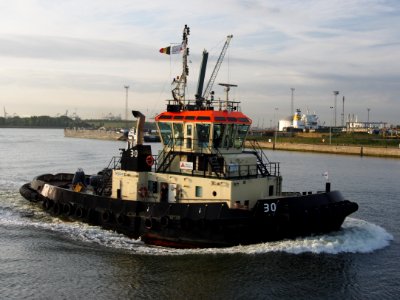 Tug 30 - ENI 06105141, Port of Antwerp pic6
