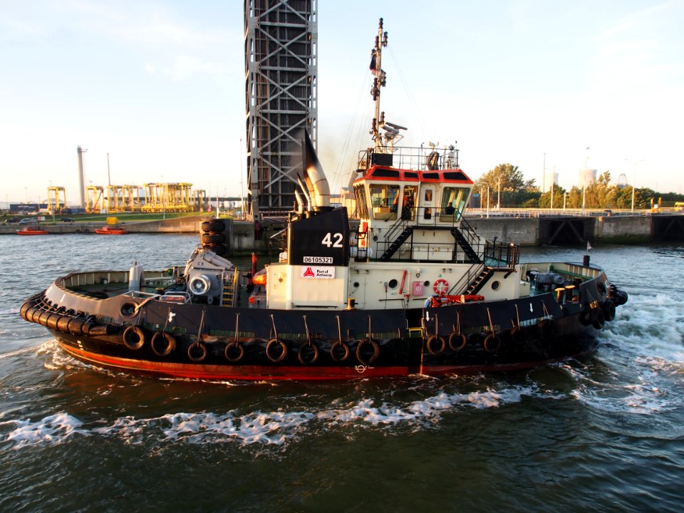 Tug 42 - IMO 9602112, Port of Antwerp, pic6