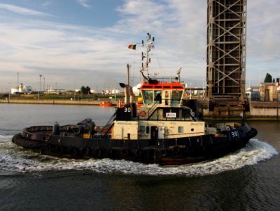 Tug 30 - ENI 06105141, Port of Antwerp pic7