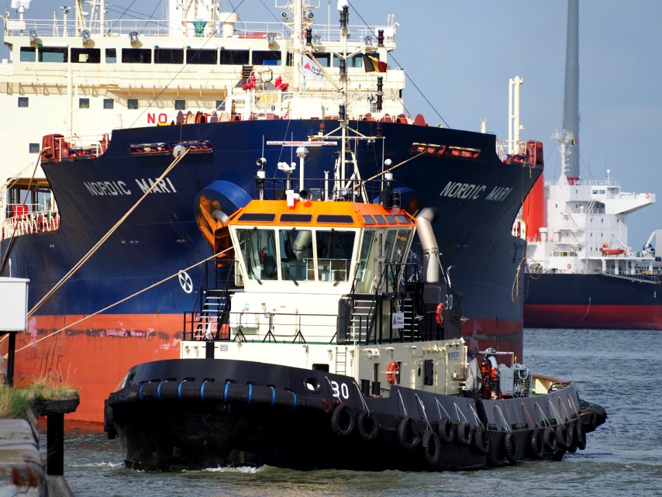 Tug 30 - ENI 06105141, Port of Antwerp pic14